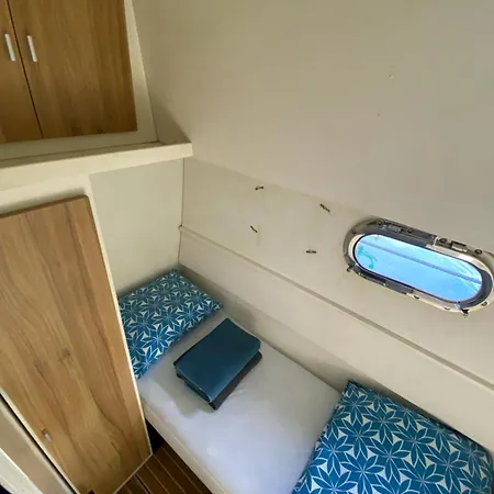 Botel Yate Gijón, Experiencia única N